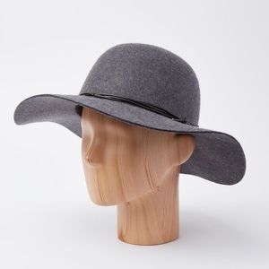 Roots Kelsey Grey Floppy Hat 🖤